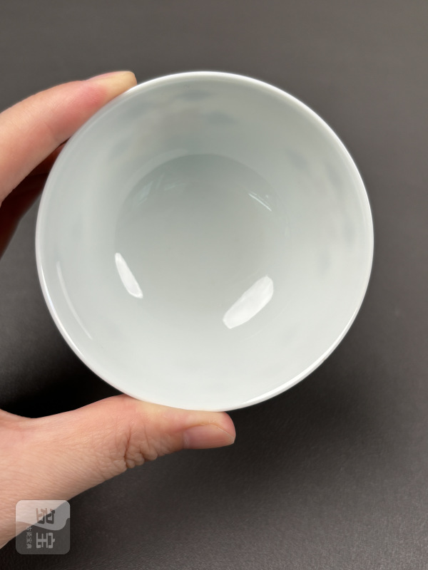 清乾隆 青花矾红宝相花纹杯一对 - 图16